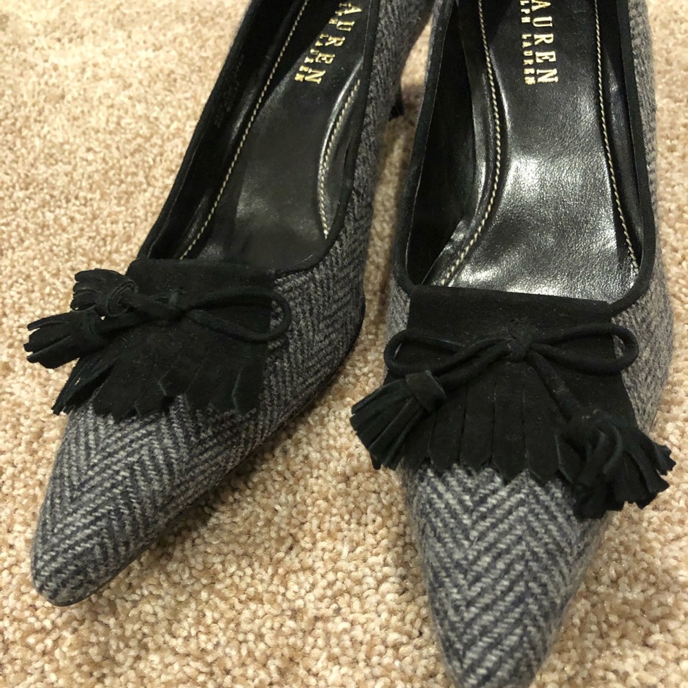 Ralph Lauren Classic Grey Flannel Pump 6.5M